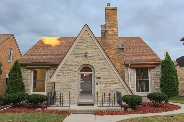 $275,000 | 2870 South 47th Street, Milwaukee, WI 53219