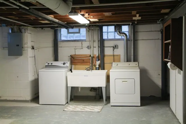 $275,000 | 2870 South 47th Street, Milwaukee, WI 53219