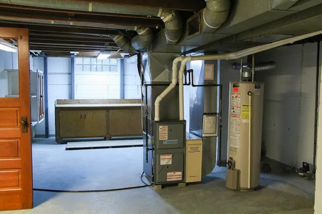 $275,000 | 2870 South 47th Street, Milwaukee, WI 53219