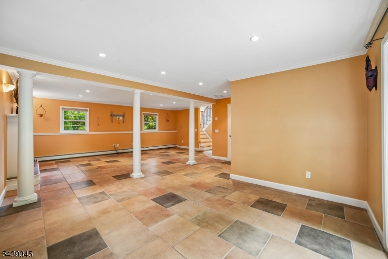 87 Reinman Road Warren, NJ 07059 - Photo 28 of 43