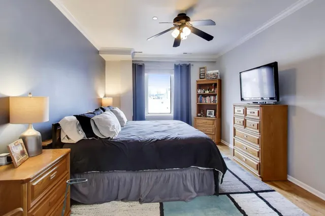 $499,500 | 4950 North Western Avenue, Unit 2C, Chicago, IL 60625