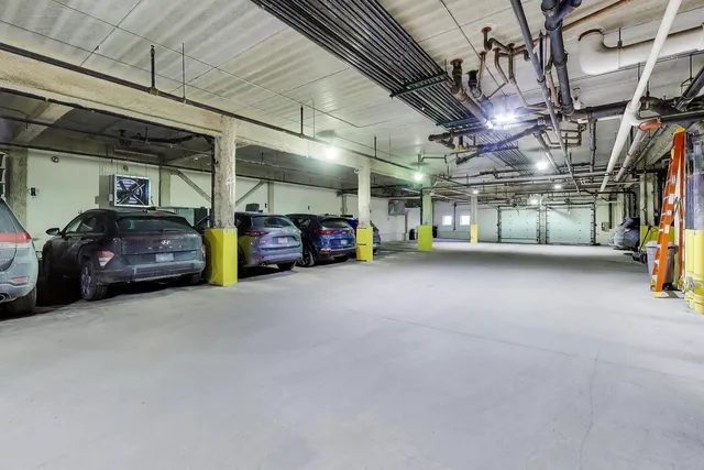 $499,500 | 4950 North Western Avenue, Unit 2C, Chicago, IL 60625