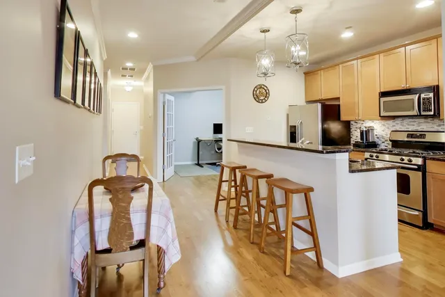 $499,500 | 4950 North Western Avenue, Unit 2C, Chicago, IL 60625