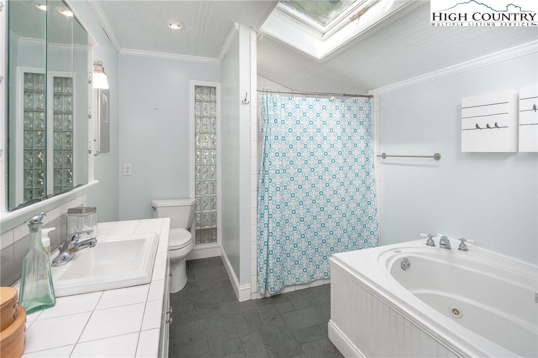 783 Rainbow Mountain Road Boone, NC 28607 - Photo 16 of 36