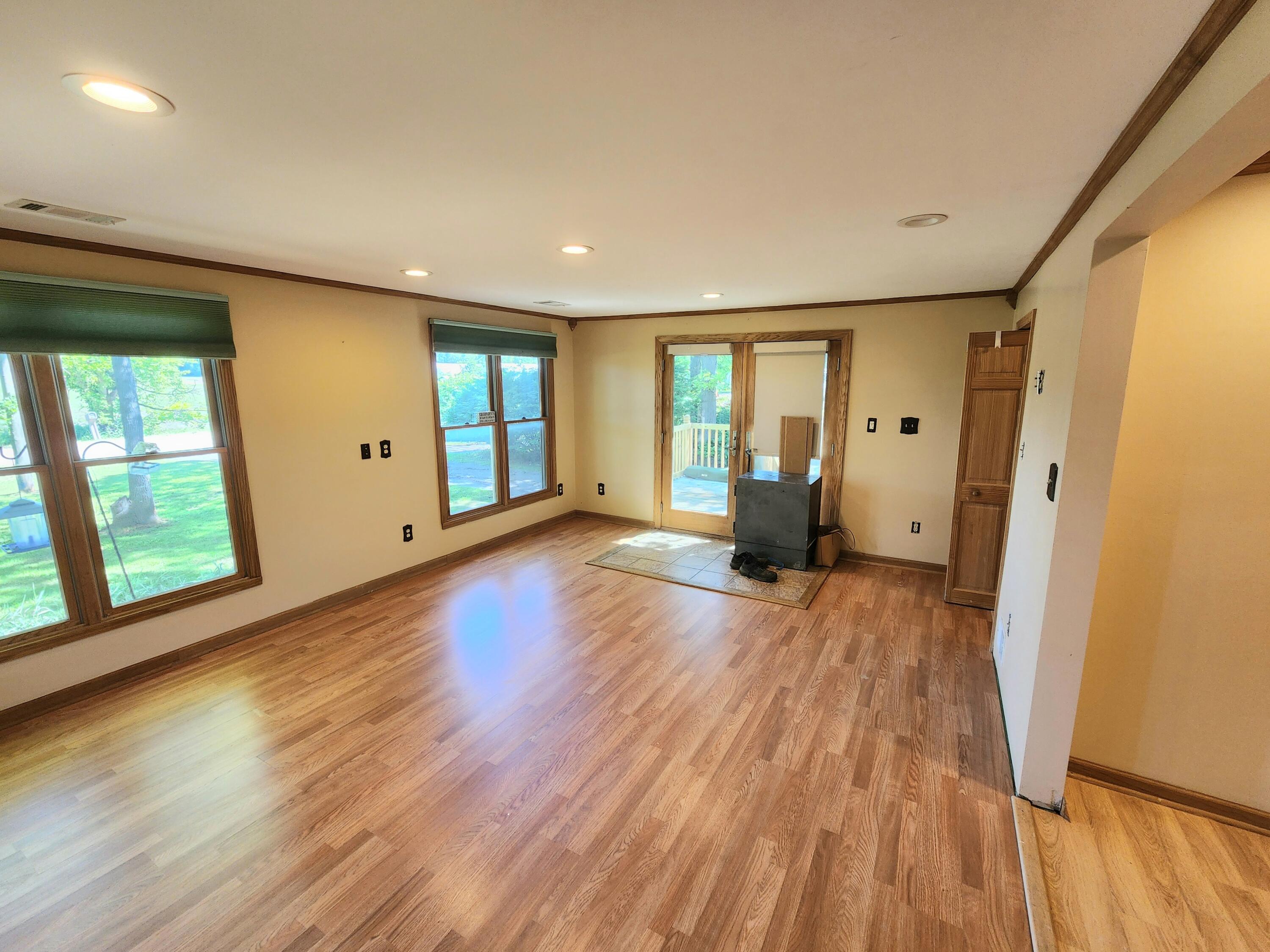 12865 Allison Road Milan, MI 48160 - Photo 8 of 95 20240606_113522