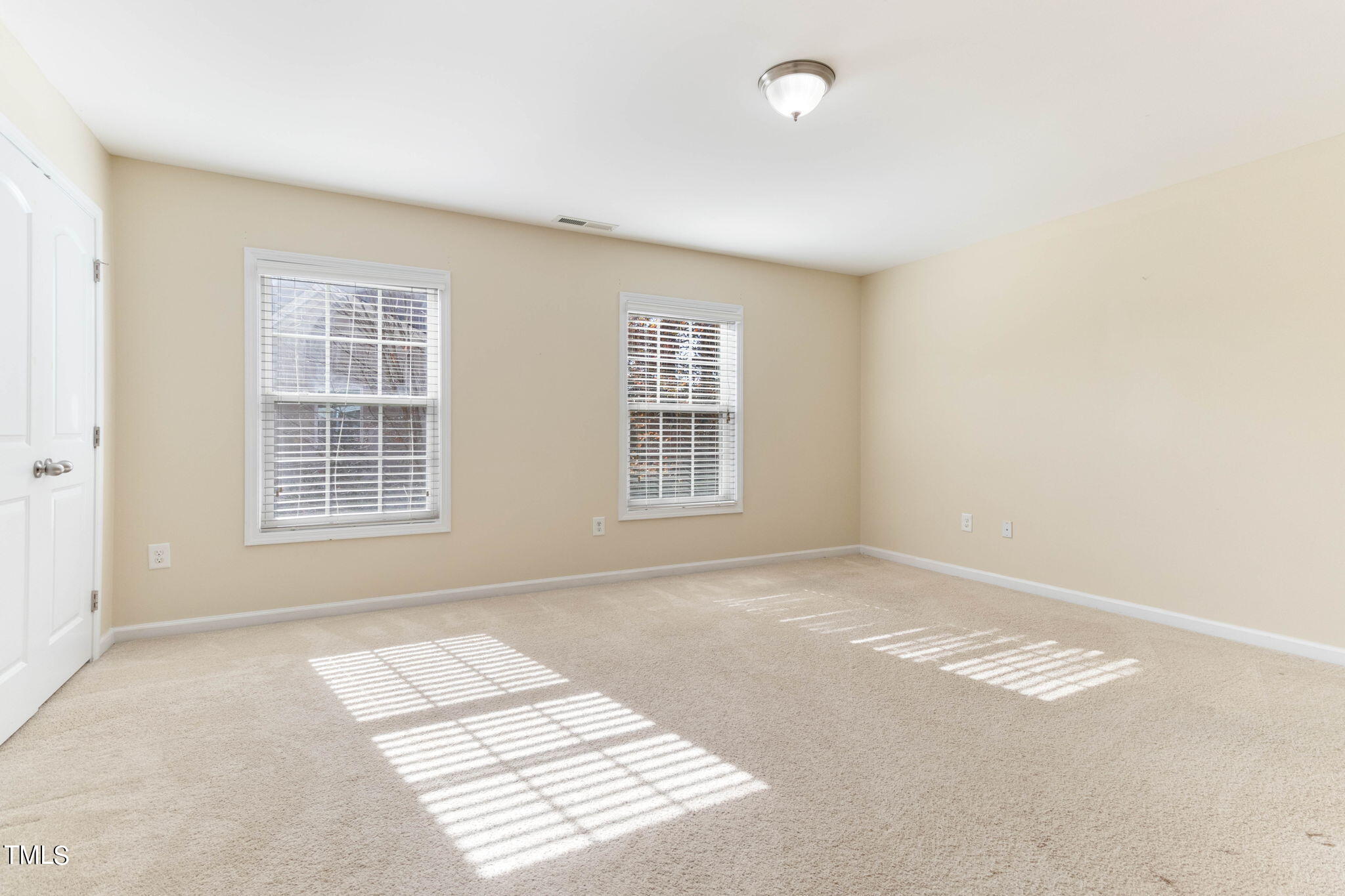 1237 Mantra Court Cary, NC 27513 - Photo 24 of 34 1237 mantra pic27