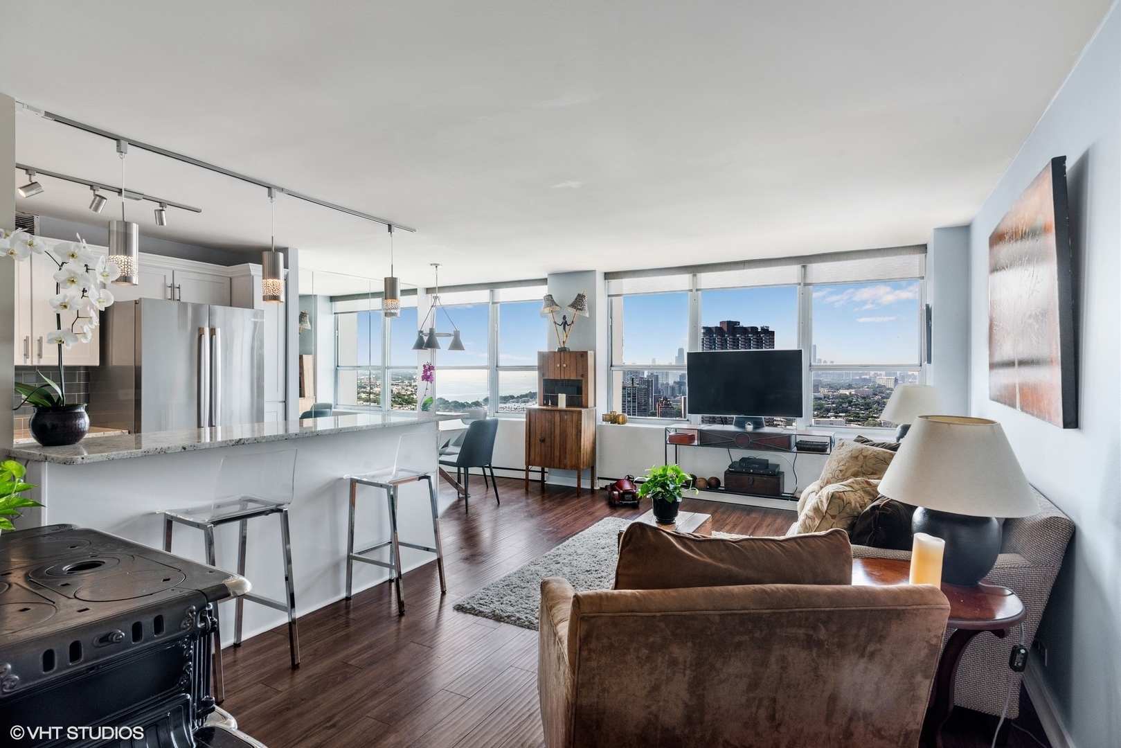 655 West Irving Park Road, Unit 3615 Chicago, IL 60613 - Photo 8 of 20