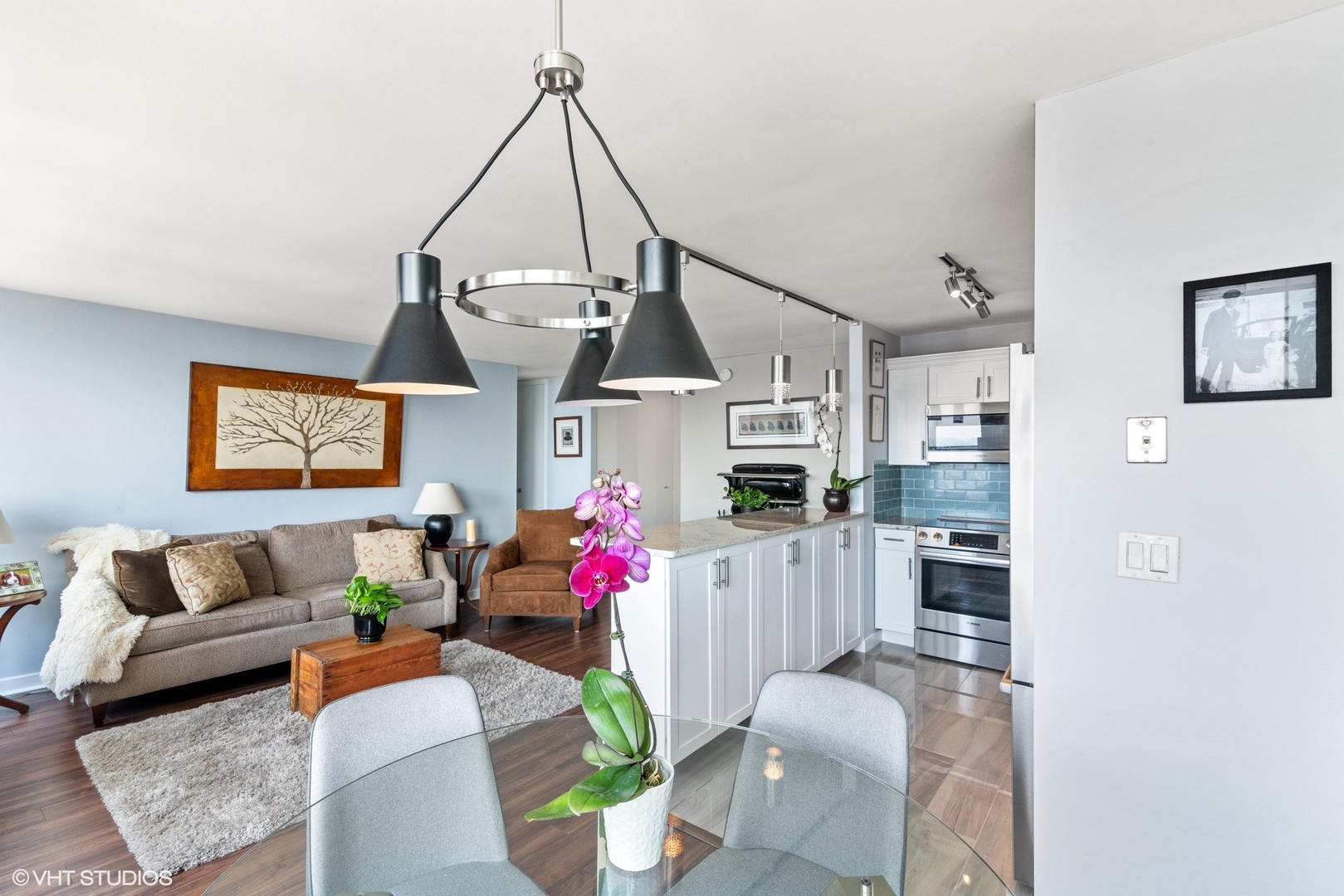 655 West Irving Park Road, Unit 3615 Chicago, IL 60613 - Photo 9 of 20