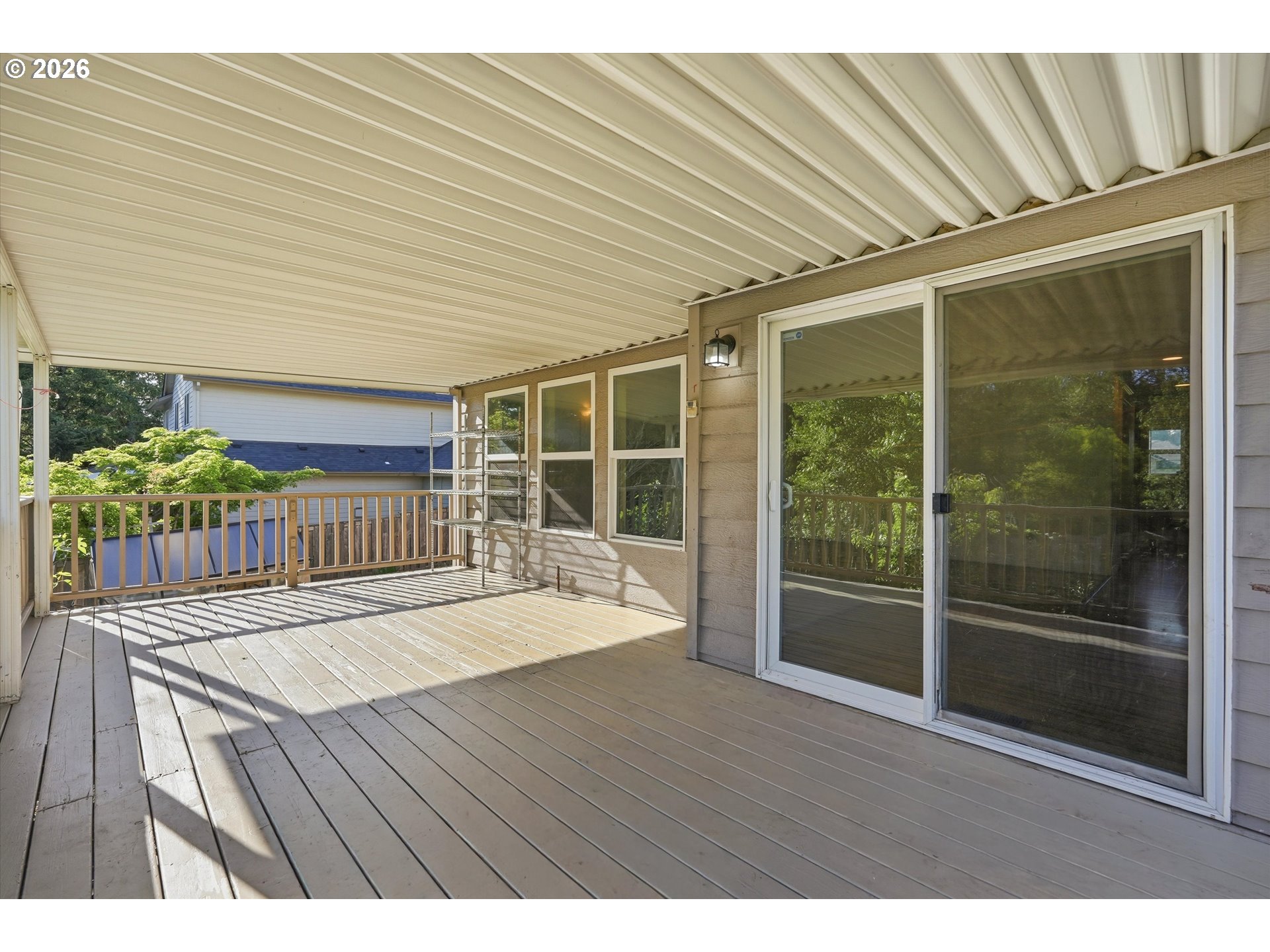 328 Southwest 38th Loop Gresham, OR 97080 - Photo 35 of 43 Patio