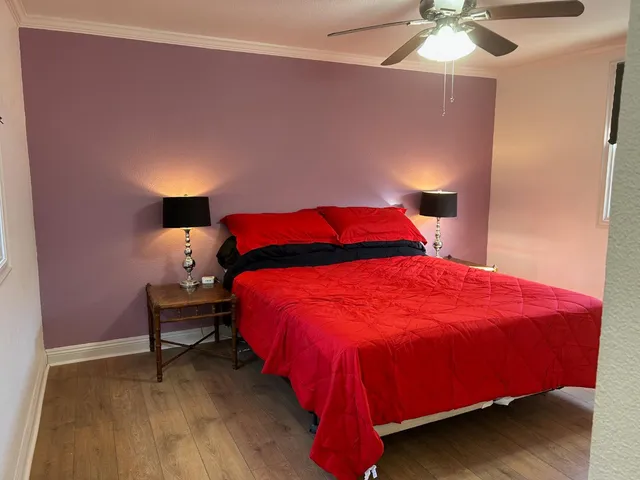 a view of a swimming pool with seating space