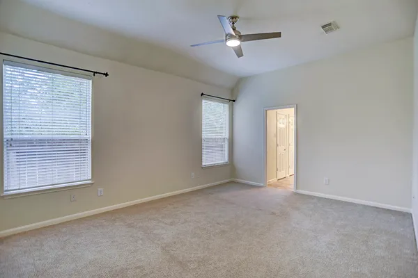 $2,995 | 3 South Acacia Park Circle, The Woodlands, TX 77382
