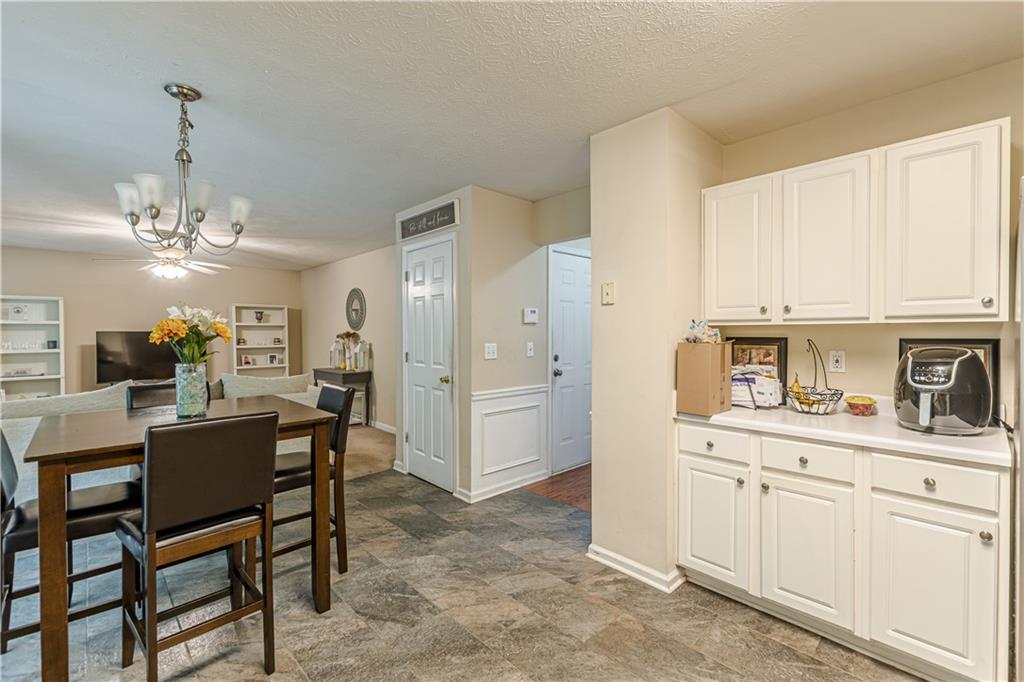 104 Riverside Close Stockbridge, GA 30281 - Photo 8 of 35