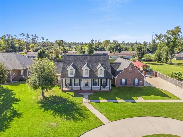 $472,500 | 1647 Hollow Cove, Lake Charles, LA 70611