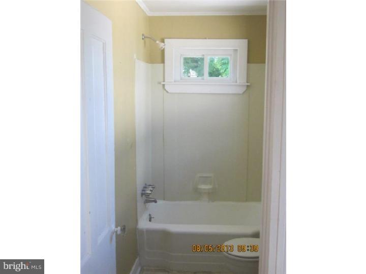 608 Bridgeboro Street Riverside, NJ 08075 - Photo 13 of 20