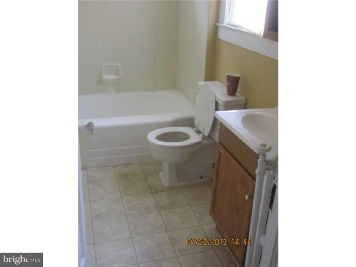 608 Bridgeboro Street Riverside, NJ 08075 - Photo 10 of 20