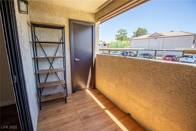 $199,999 | 2451 North Rainbow Boulevard, Unit 1116, Las Vegas, NV 89108