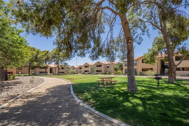 $199,999 | 2451 North Rainbow Boulevard, Unit 1116, Las Vegas, NV 89108