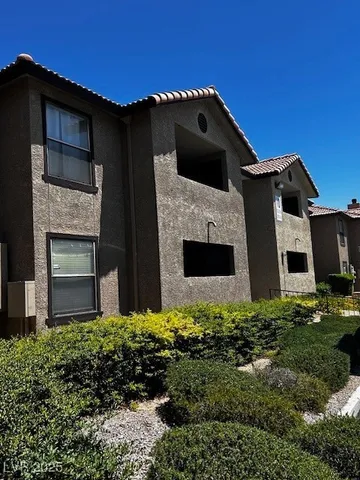 $199,999 | 2451 North Rainbow Boulevard, Unit 1116, Las Vegas, NV 89108