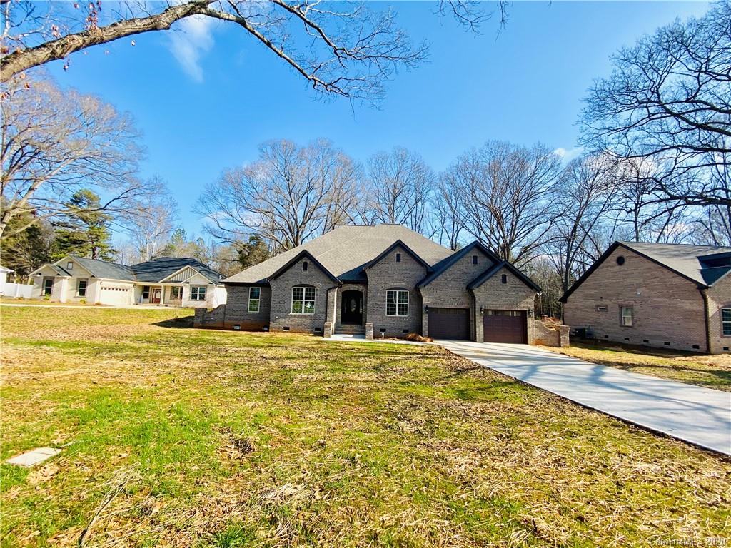 8824 Reedy Creek Road Charlotte, NC 28215 - Photo 1 of 32 Gallery Image 1