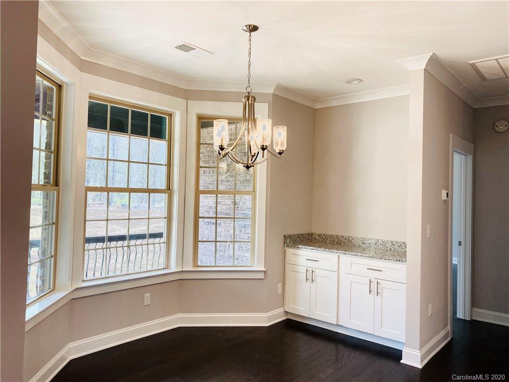 8824 Reedy Creek Road Charlotte, NC 28215 - Photo 11 of 32 Gallery Image 11