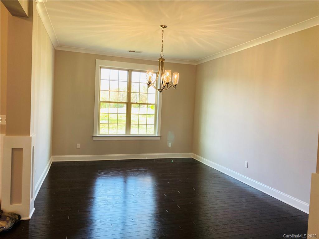 8824 Reedy Creek Road Charlotte, NC 28215 - Photo 15 of 32 Gallery Image 15