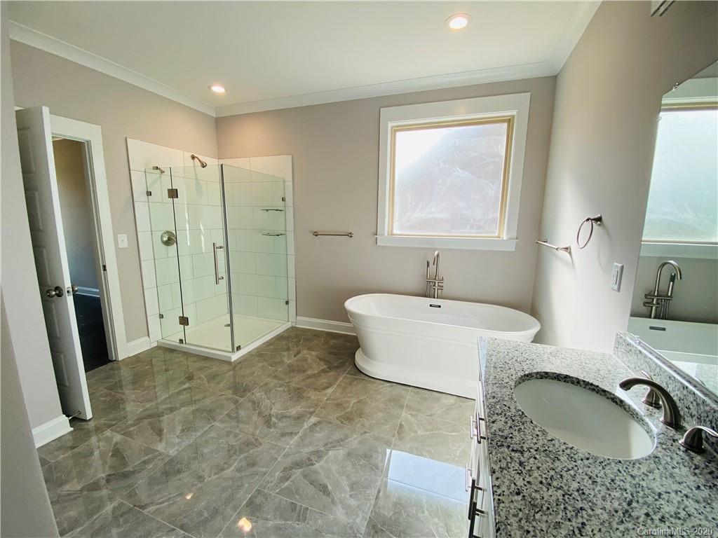 8824 Reedy Creek Road Charlotte, NC 28215 - Photo 18 of 32 Gallery Image 18