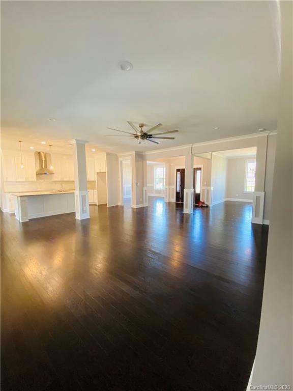 8824 Reedy Creek Road Charlotte, NC 28215 - Photo 4 of 32 Gallery Image 4
