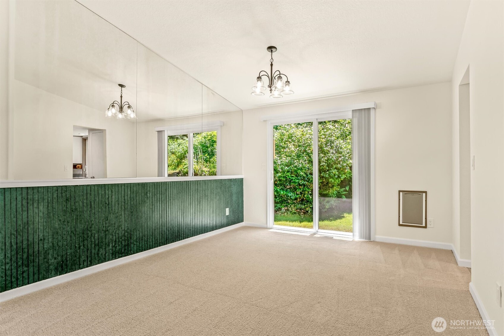 8830 Shell Place Edmonds, WA 98026 - Photo 9 of 39