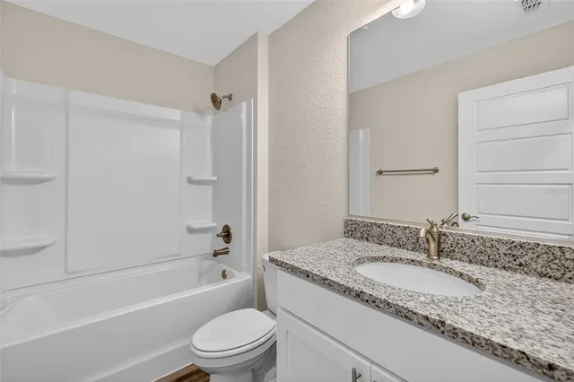 $275,000 | 7180 Hemlock Loop, Ocala, FL 34472