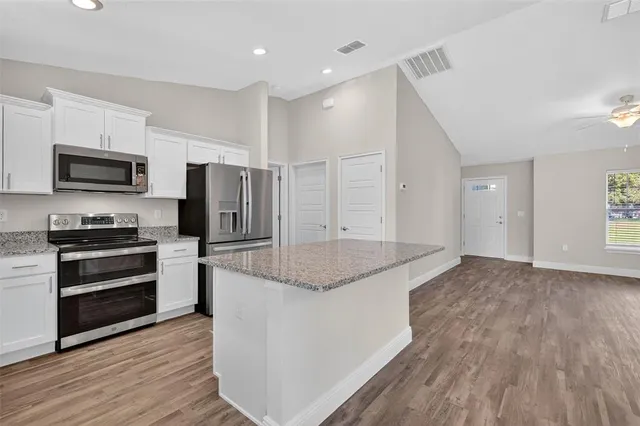 $275,000 | 7180 Hemlock Loop, Ocala, FL 34472