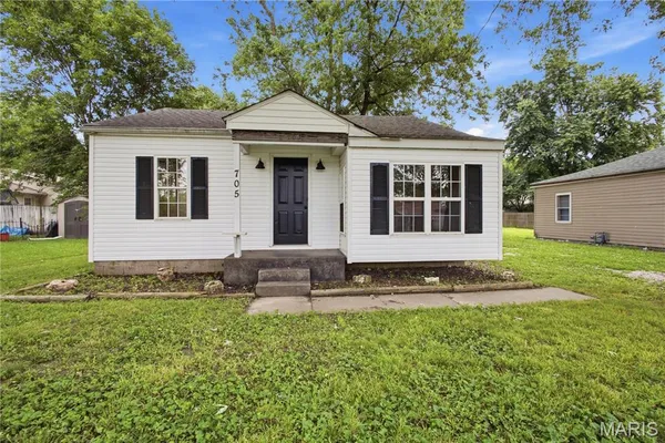 $124,900 | 705 South Arch Street, Jerseyville, IL 62052