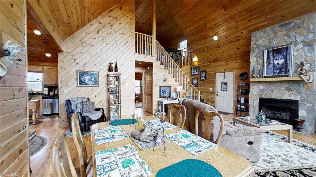 1705 Buck Mountain Road Purlear, NC 28665 - Photo 4 of 27 Gallery Image 4