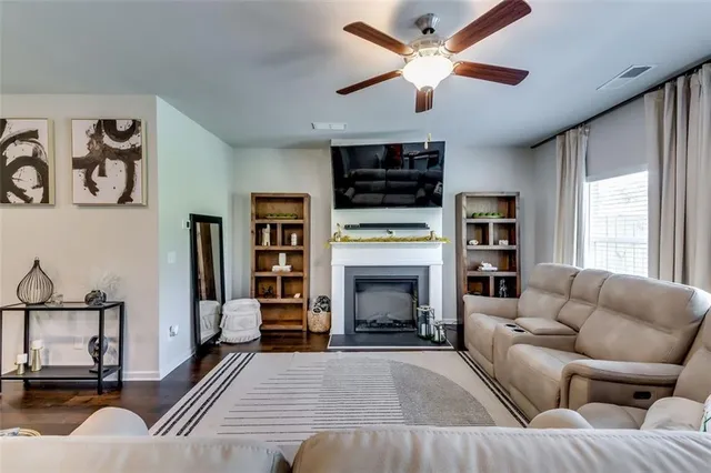 $314,997 | 7091 Gladstone Circle, Stonecrest, GA 30038