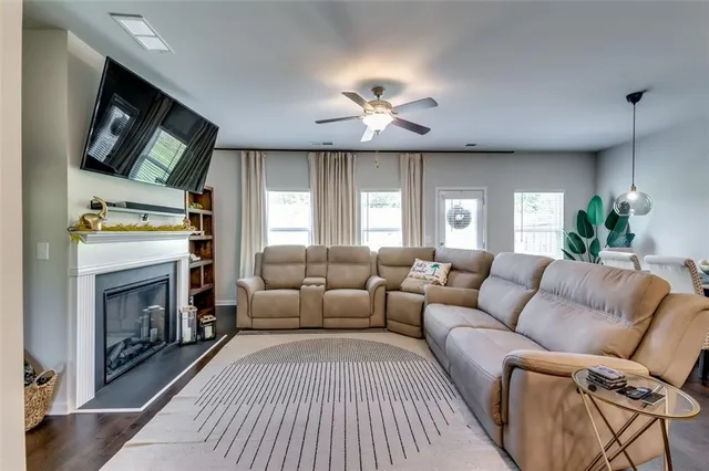 $314,997 | 7091 Gladstone Circle, Stonecrest, GA 30038