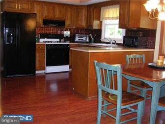 53 Rotterdam Road East Holland, PA 18966 - Photo 3 of 12 Gallery Image 3