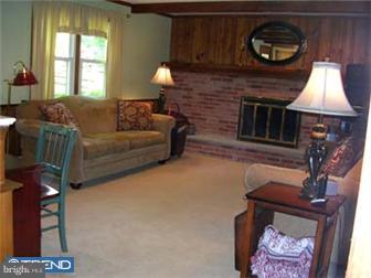 53 Rotterdam Road East Holland, PA 18966 - Photo 5 of 12 Gallery Image 5