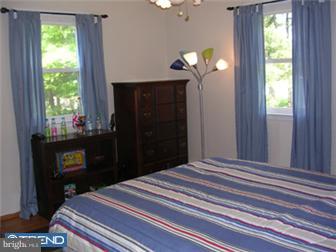 53 Rotterdam Road East Holland, PA 18966 - Photo 8 of 12 Gallery Image 8