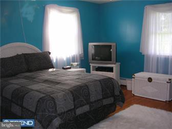 53 Rotterdam Road East Holland, PA 18966 - Photo 9 of 12 Gallery Image 9