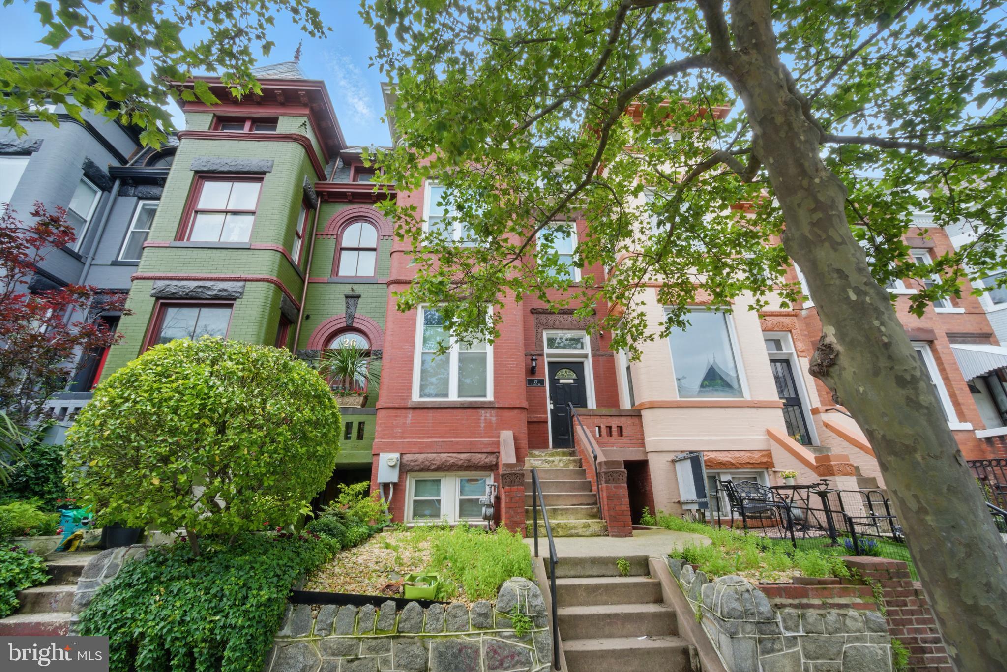 28 T Street Northwest, Unit 3 Washington, DC 20001 - Photo 7 of 34 front view of a building