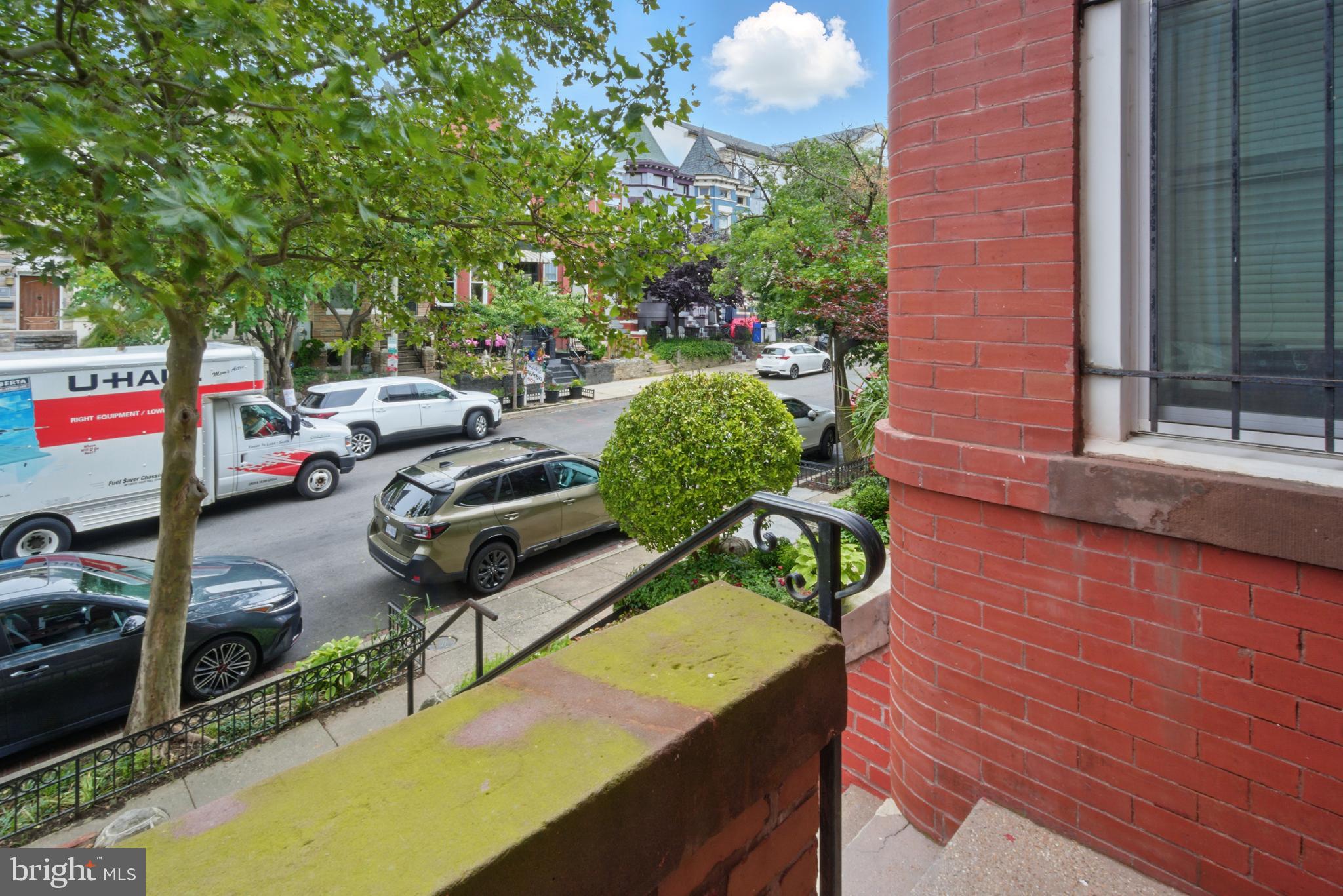 28 T Street Northwest, Unit 3 Washington, DC 20001 - Photo 9 of 34 a view of a chairs and table in the patio