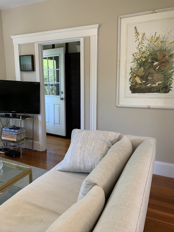 217 Reservoir Road, Unit 2 Brookline, MA 02467 - Photo 3 of 9