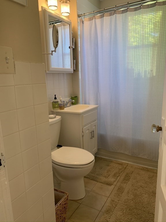 217 Reservoir Road, Unit 2 Brookline, MA 02467 - Photo 6 of 9