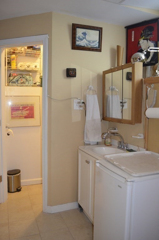 217 Reservoir Road, Unit 2 Brookline, MA 02467 - Photo 9 of 9