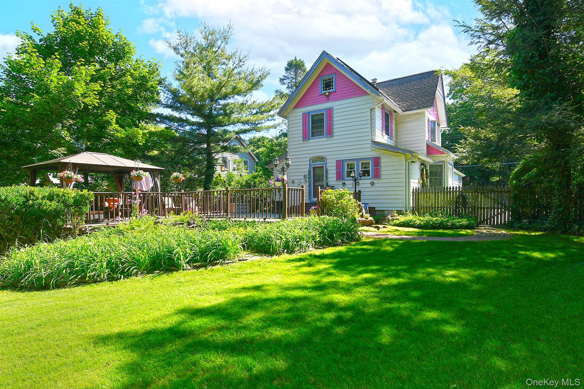 277 Vernon Valley Road Northport, NY 11768 - Photo 39 of 49