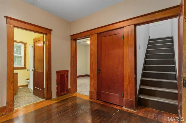 $226,500 | 619 South Wood Street, Staunton, IL 62088