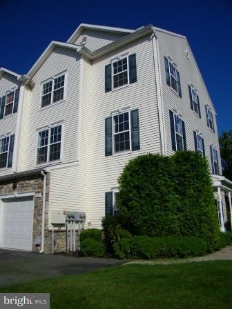 487 Marion Road York, PA 17406 - Photo 2 of 11 Gallery Image 2