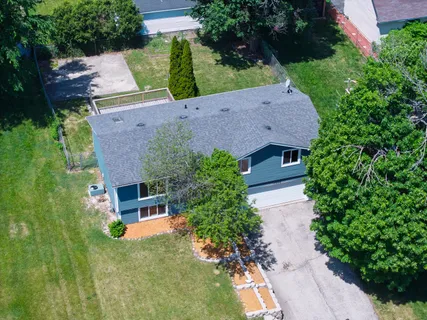 $375,000 | 10809 North Church Street, Huntley, IL 60142
