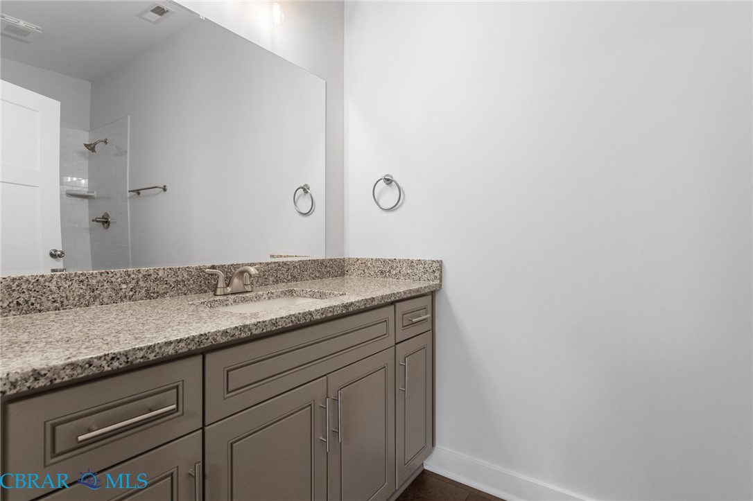 8978 Marlfield Road Gloucester, VA 23061 - Photo 11 of 33