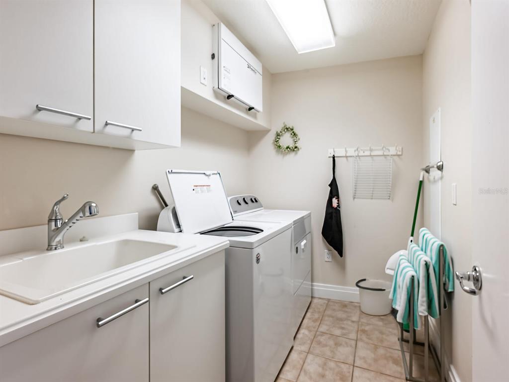 6512 Midnight Pass Road, Unit 303 Sarasota, FL 34242 - Photo 27 of 53