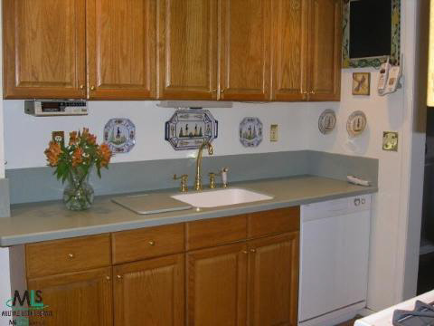349 Moross Road Grosse Pointe, MI 48236 - Photo 4 of 9 729754-3.JPG